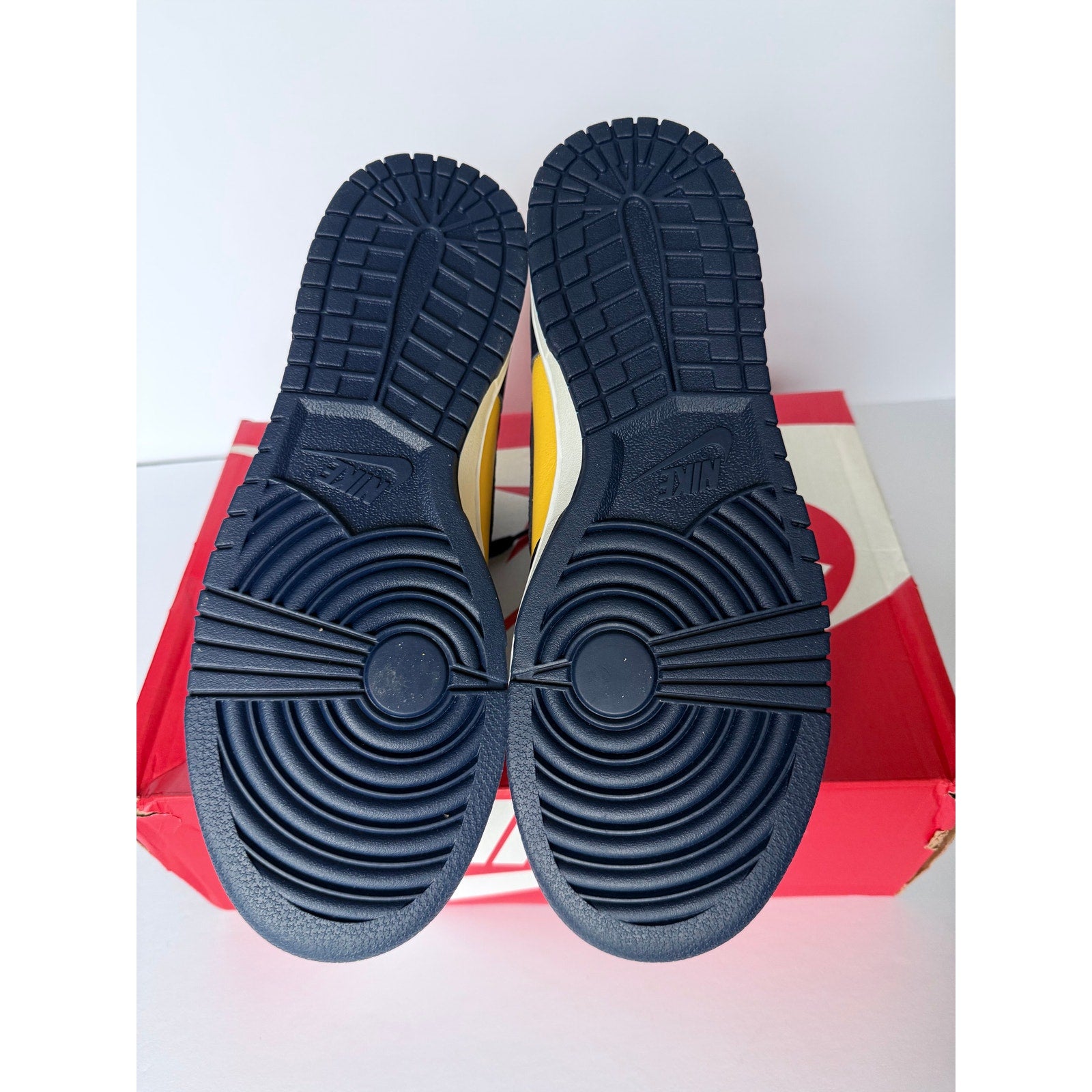 Nike Dunk Hi Retro SE Varsity Maize Midnight Navy HF3143-700 M9
