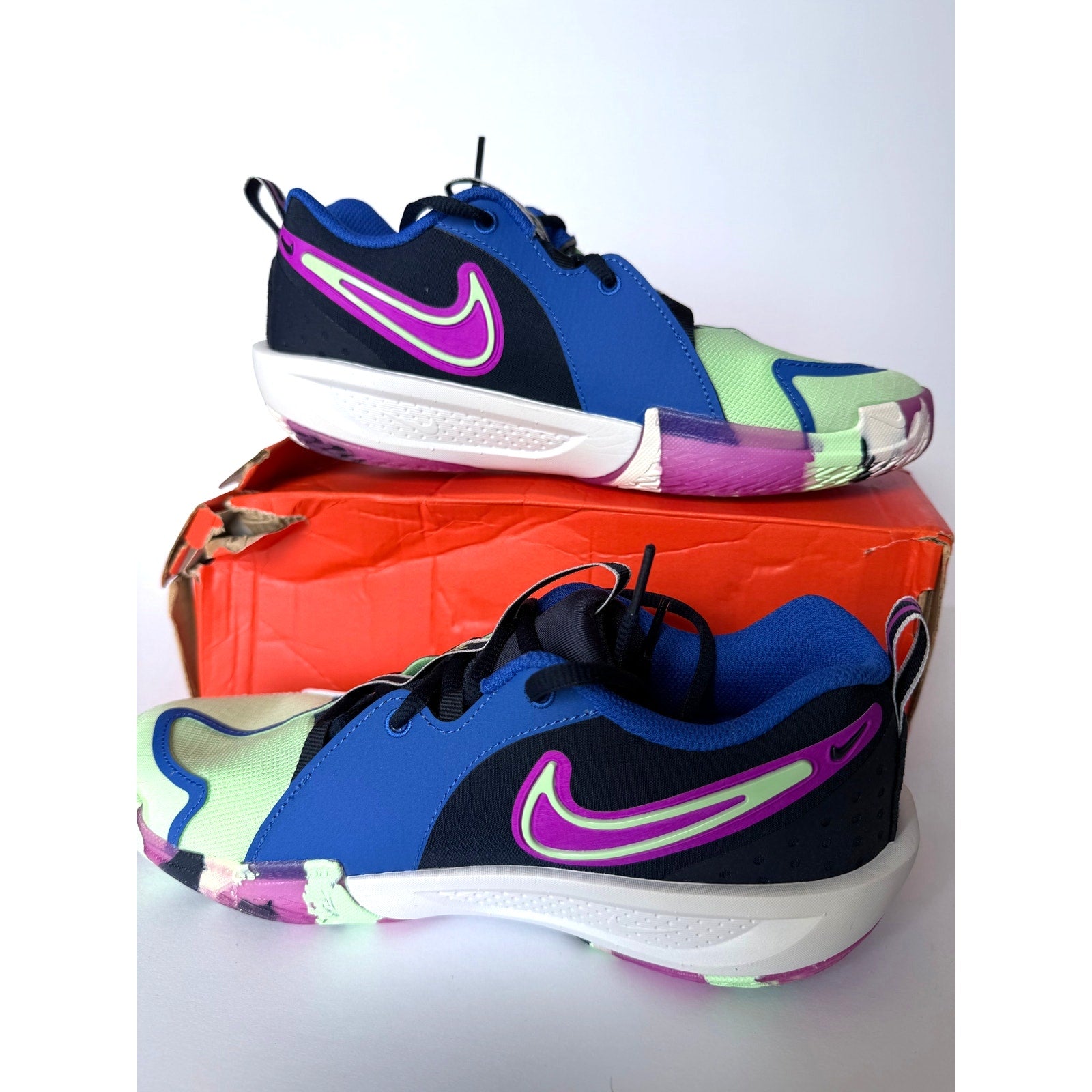 Nike GT Cut 3 SE GS FQ2784-400 Obsidian Hyper Violet 6.5Y Women's 8 NIB