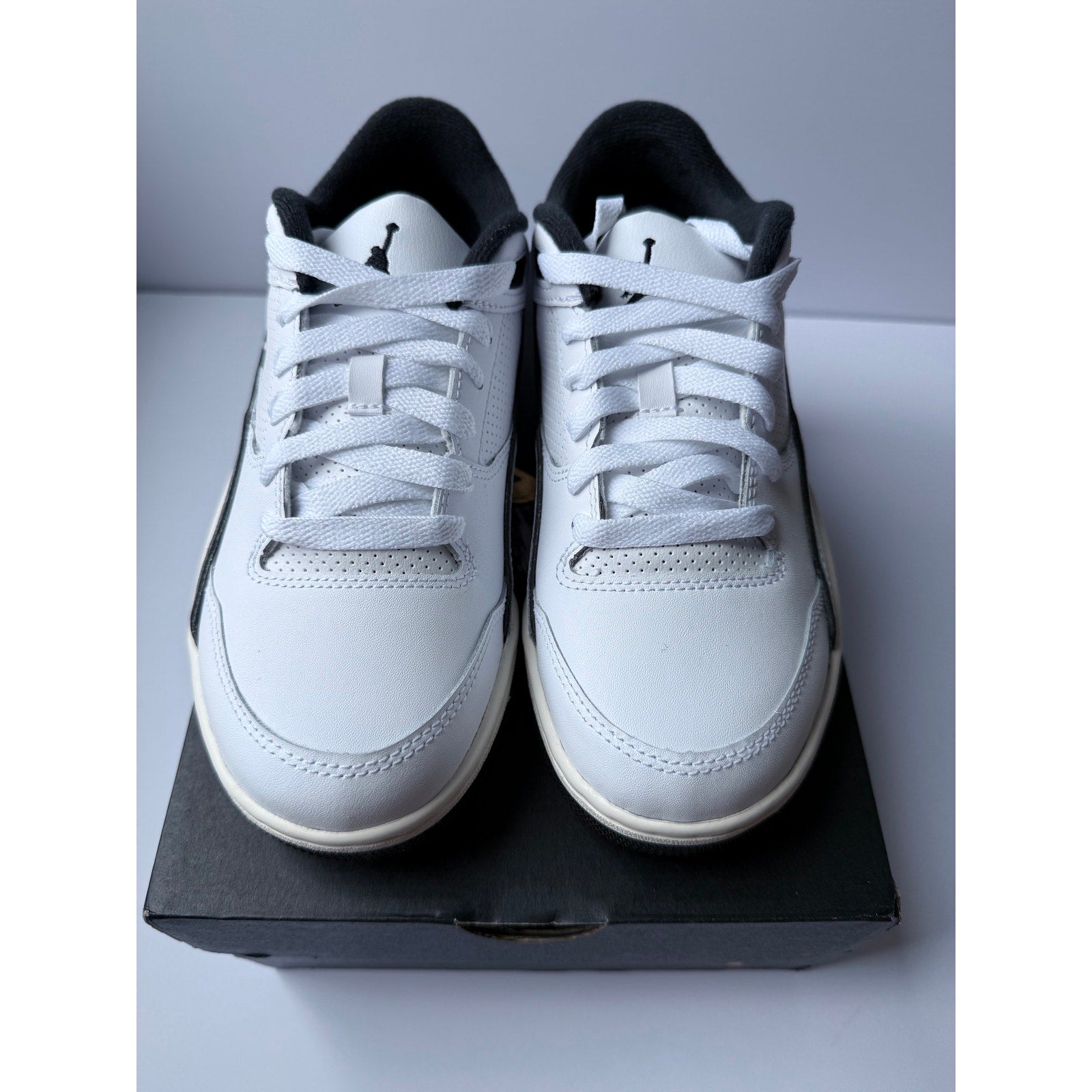 Jordan Flight Court GS HF3333-100 White Black Sail Boys 5.5Y / UK 5 EUR 38 NIB