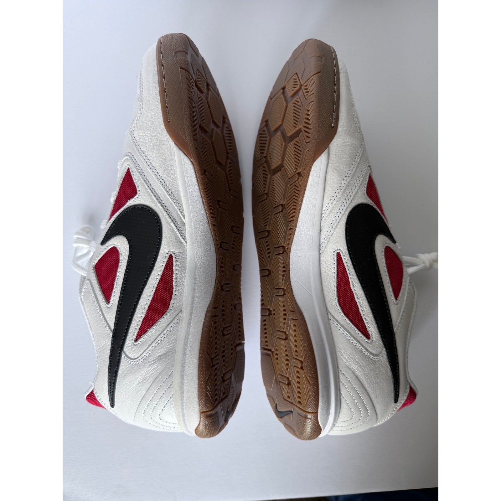 Nike Gato IB8509-100 White Black Gym Red Men's 11.5 / UK 10.5 / EUR 45.5 NIB