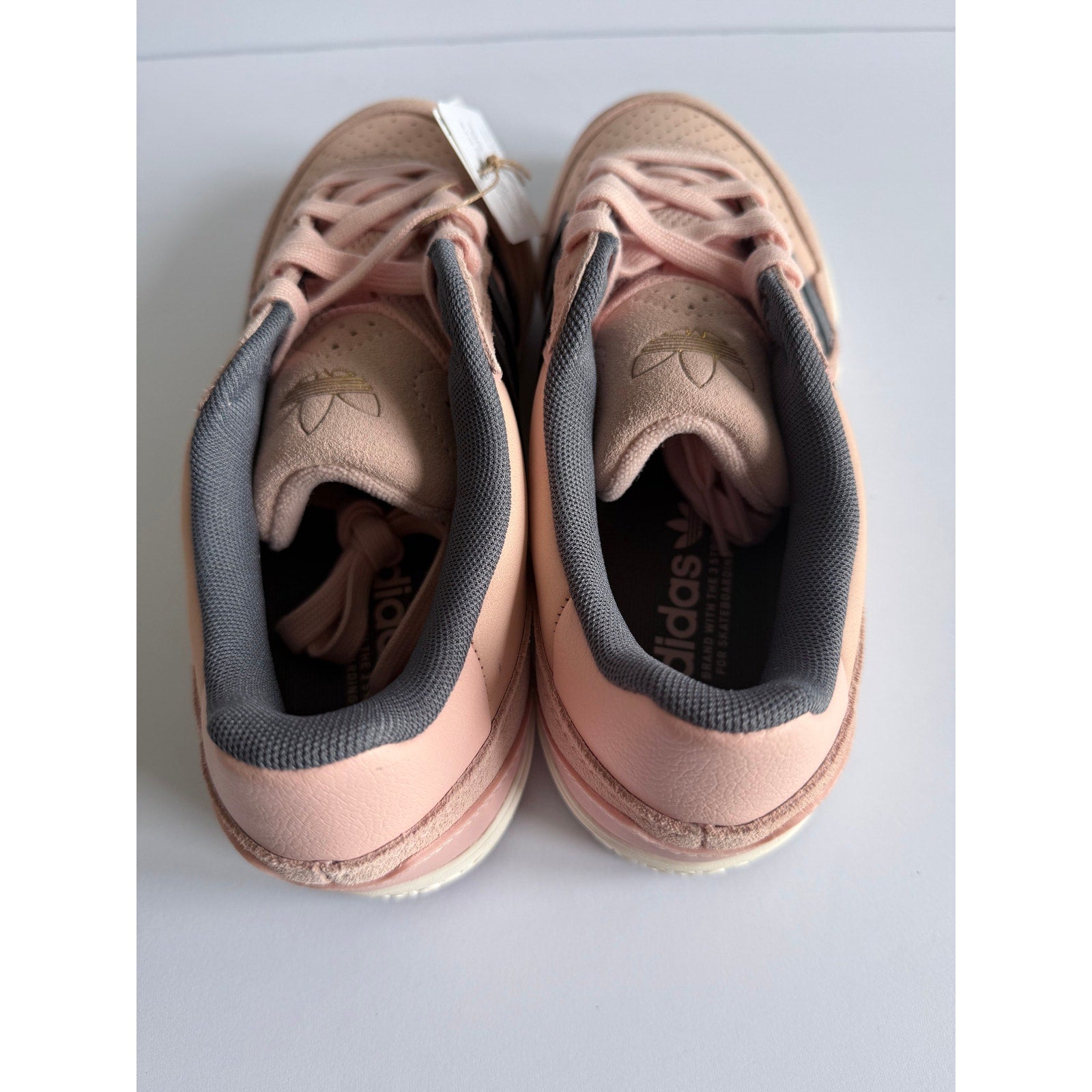 Adidas Tyshawn II HQ4733 Blush Pink Grey Women's 8 / Men's 7 / UK 6.5 NWT
