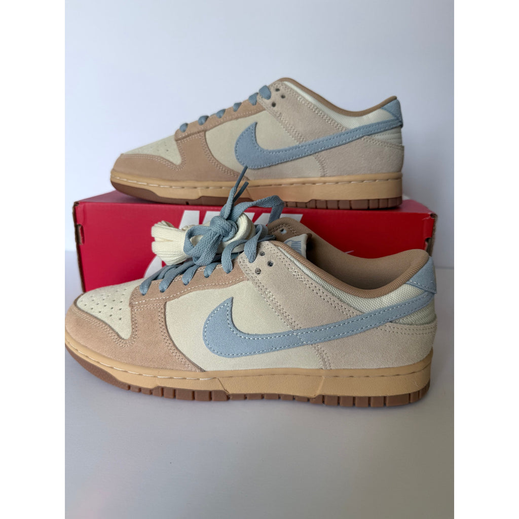 Nike Dunk Low HF0106-100 Sanddrift Armory Blue Suede Men's 9 Women's 10.5 NIB