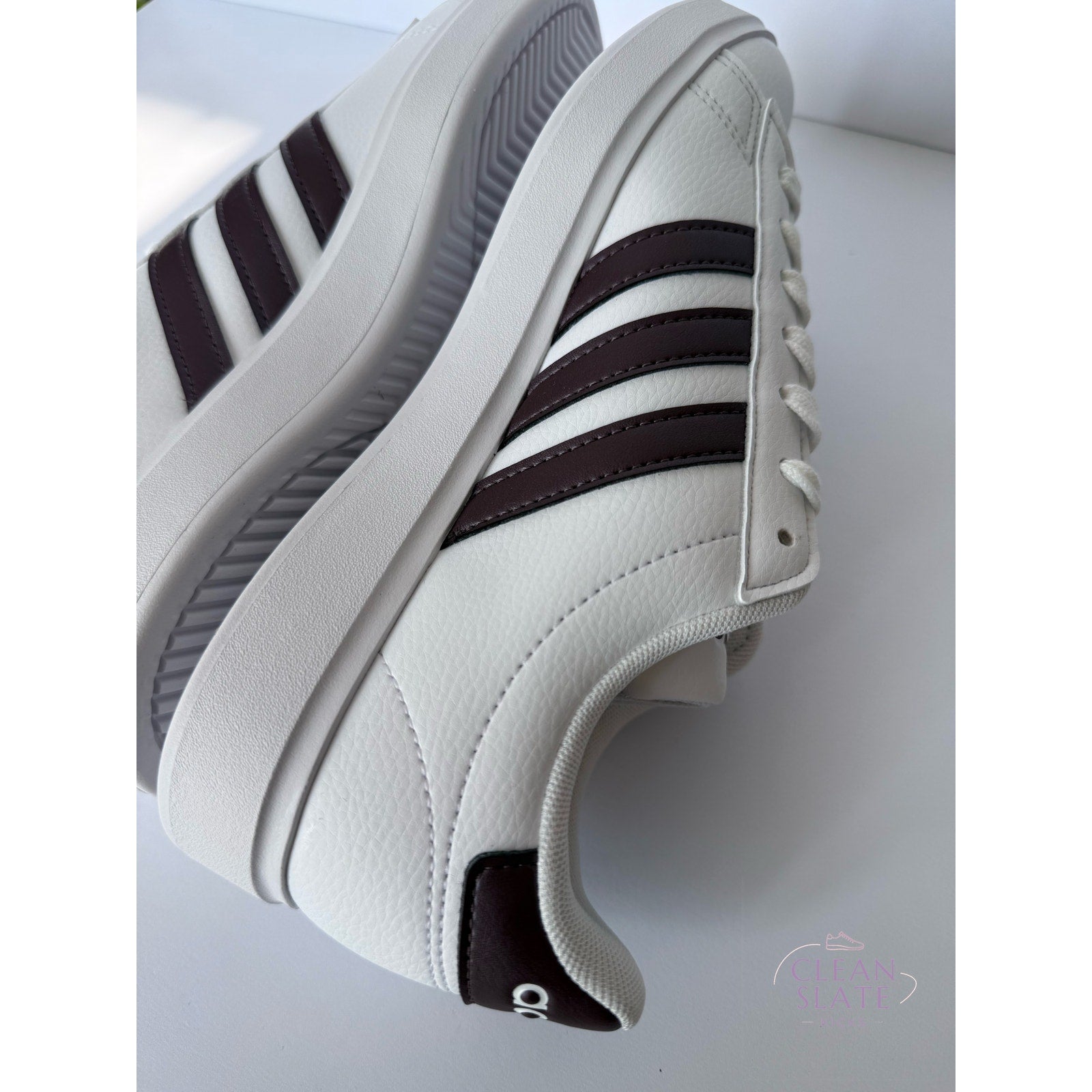 Adidas Grand Court 2.0 ID2978 White Burgundy Women's 7 / UK 5.5 / EUR 38.5 NWT