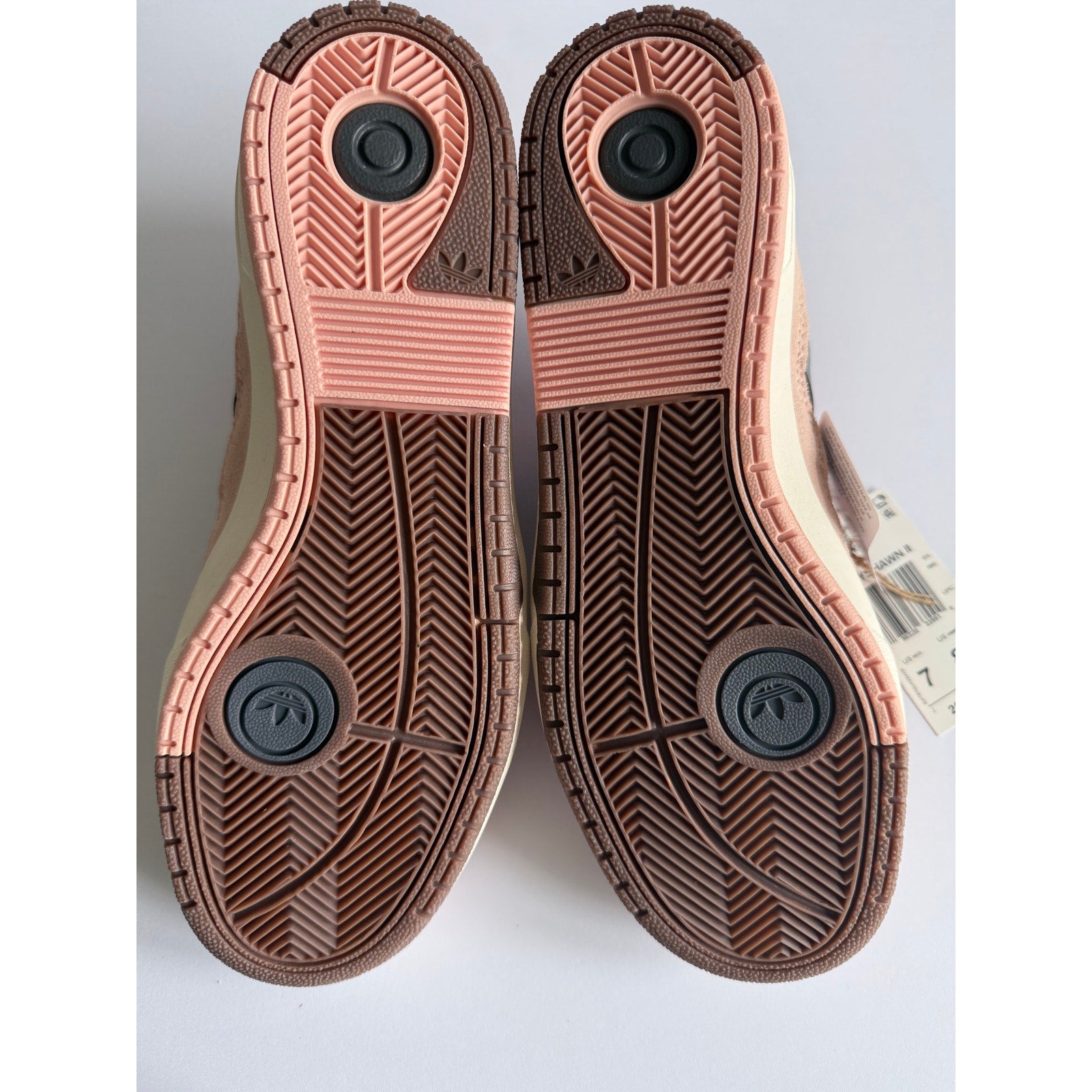 Adidas Tyshawn II HQ4733 Blush Pink Grey Women's 8 / Men's 7 / UK 6.5 NWT