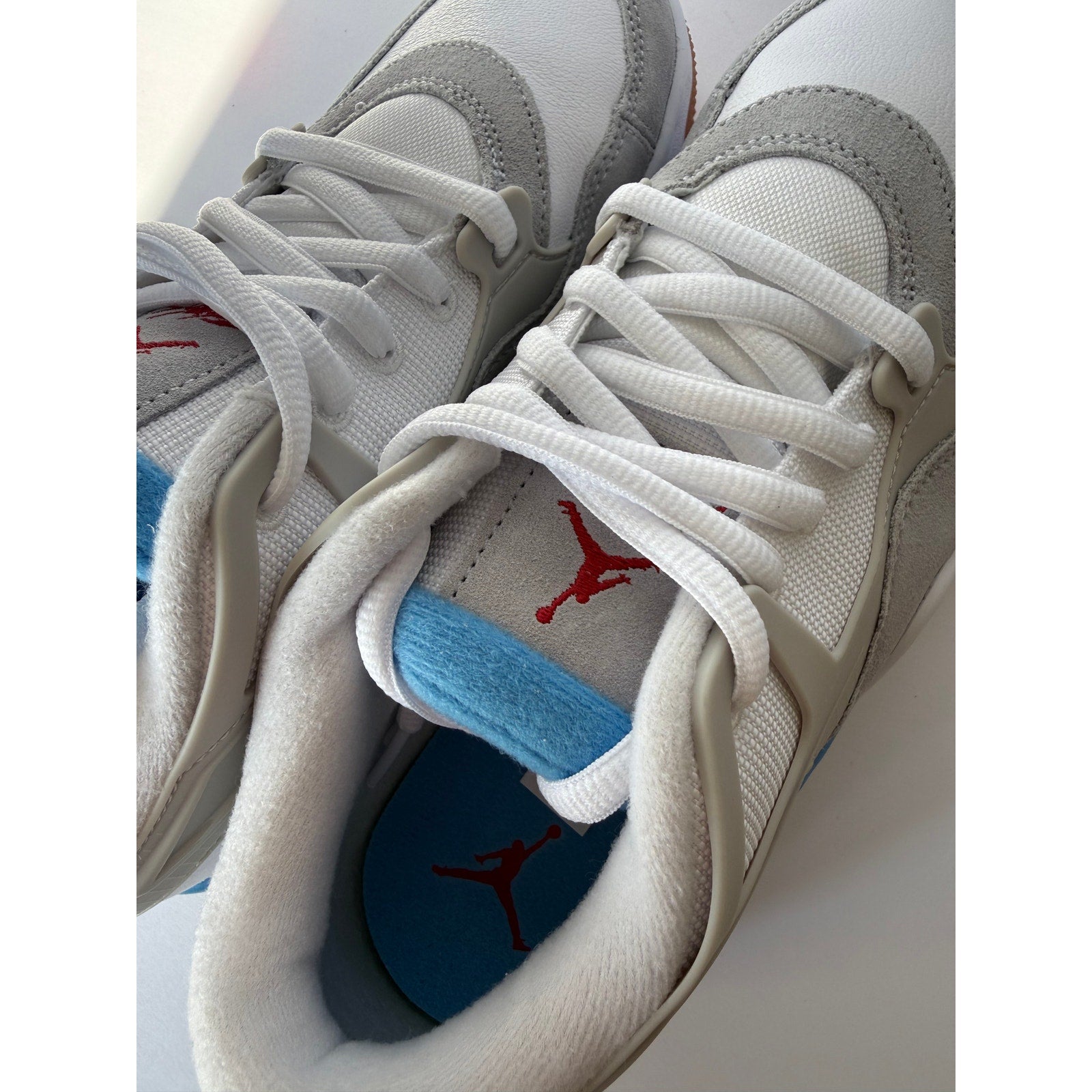 Nike Jordan Max Aura 5 GS FQ7938-104 White Blue Gum Kids 7Y / UK 6 /  BN no box